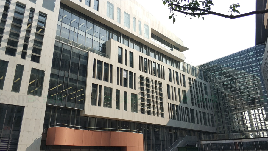 東航總部外牆鋼製午夜福利视频免费观看